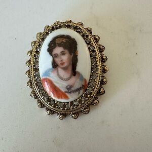 Vintage Cameo Brooch with Gold Accents